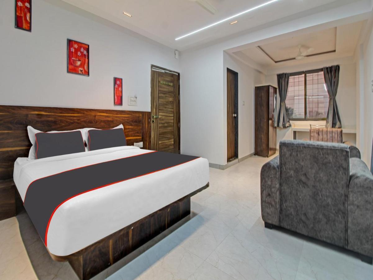 Collection O Crystal Hotel Pimpri-Chinchwad Екстериор снимка